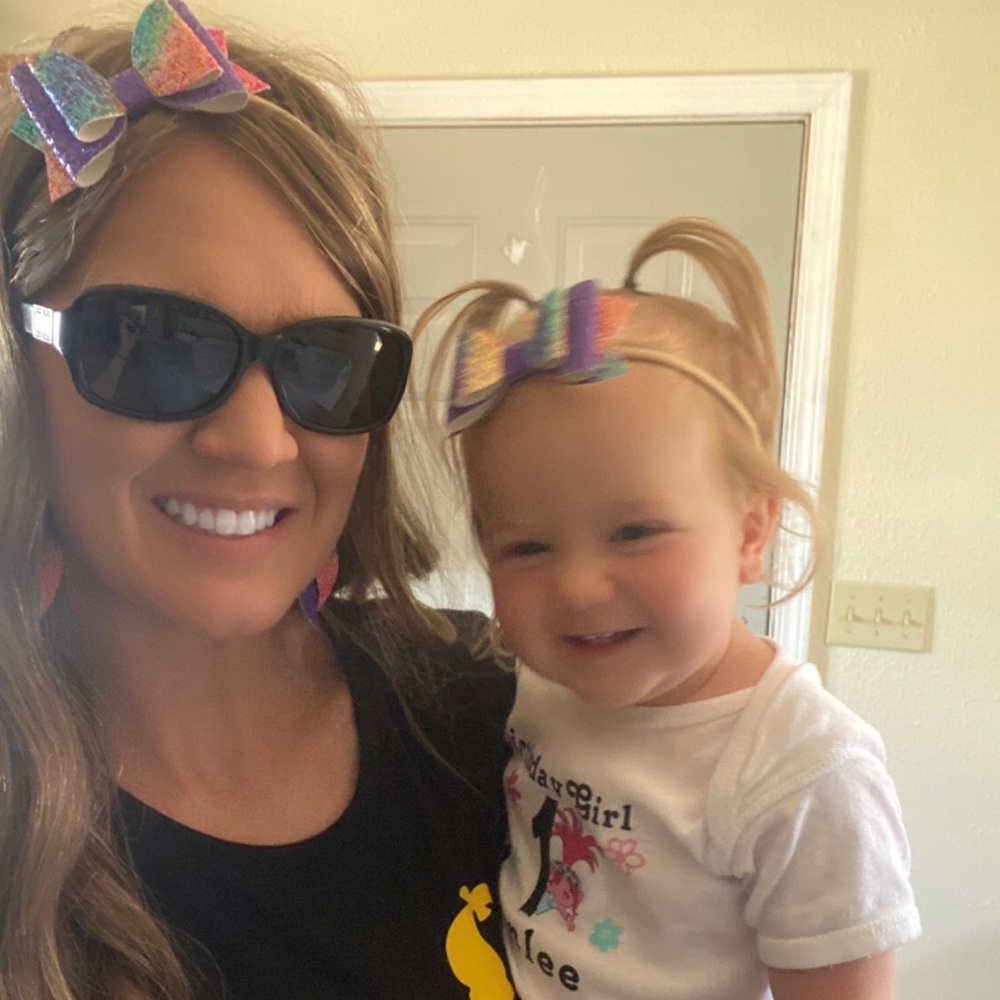 Meet your Posher, Caitlin